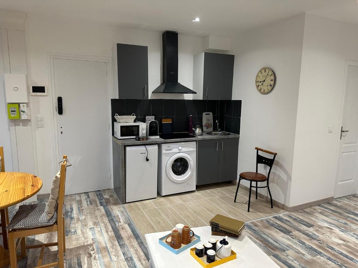 Des Beaux Appartements Deluxe Dieppe Exterior foto